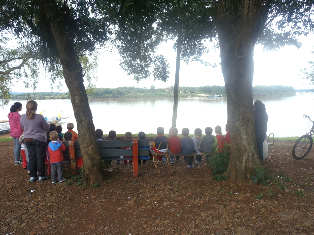 Grupo "Pingo de Gente" visita Rio Uruguai